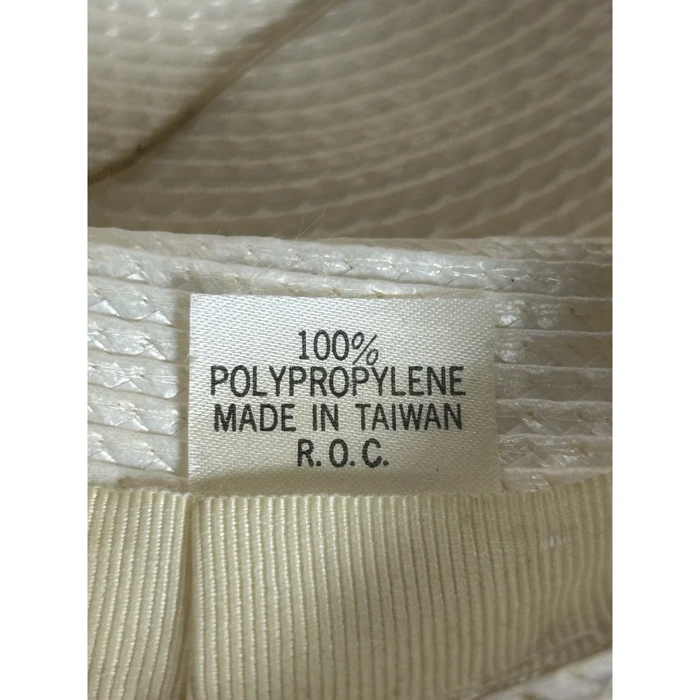 Vintage Ivory Womens Church Derby Hat Bow Polypropylene Taiwan R.O.C. OS